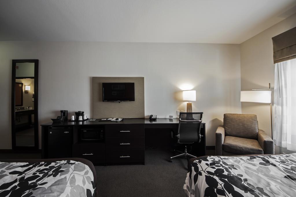 Sleep Inn & Suites Hennessey North Eksteriør billede